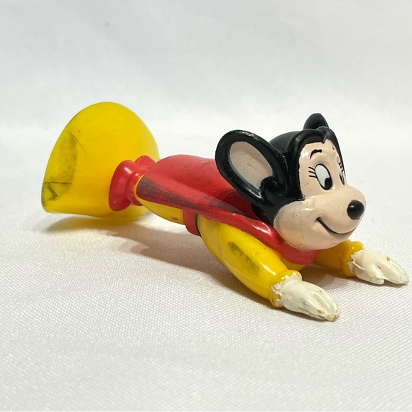 Vintage Mighty Mouse & Bat Bat Window Suction Toy Figures Set Good Condition - Picture 3 of 7